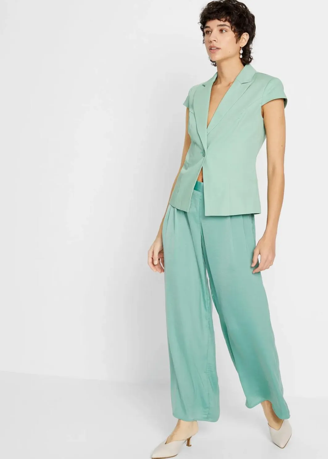 Hot Kurzarm Blazer aus Baumwollsatin Damen Bekleidung·Basics|Blazer