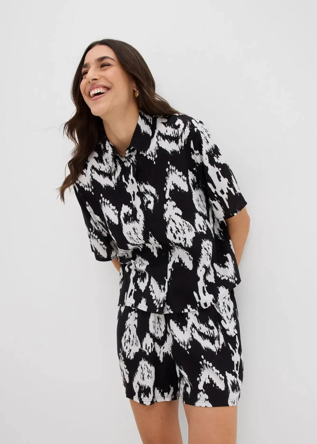 Damen bonprix Bekleidung·Jacken & Mäntel|Blusen & Tuniken|Kurzarmbluse aus fließender Viskose