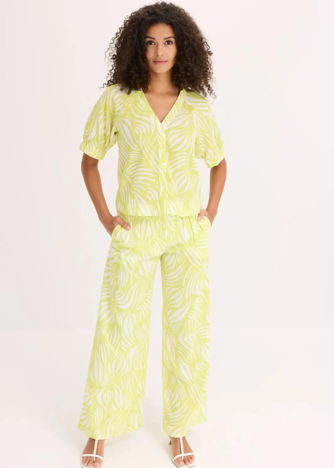 Damen bonprix Bekleidung·Jacken & Mäntel|Blusen & Tuniken|Kurzarmbluse in Leinenoptik