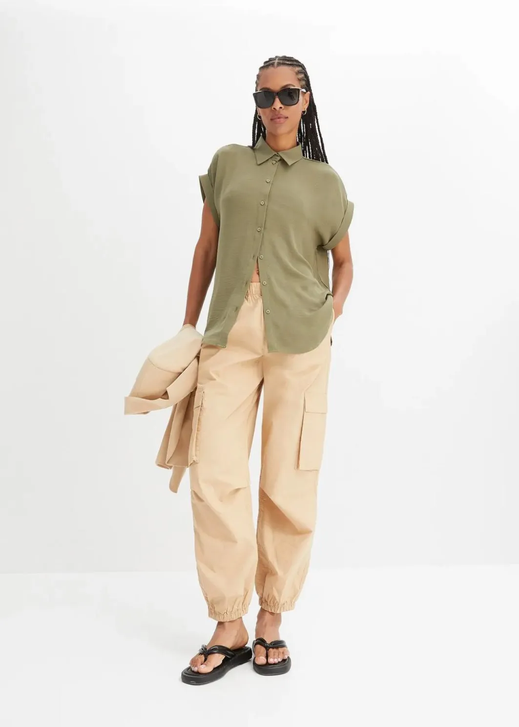 Damen bonprix Blusen & Tuniken|Nachhaltigere Materialien|Kurzarmbluse mit recyceltem Polyester