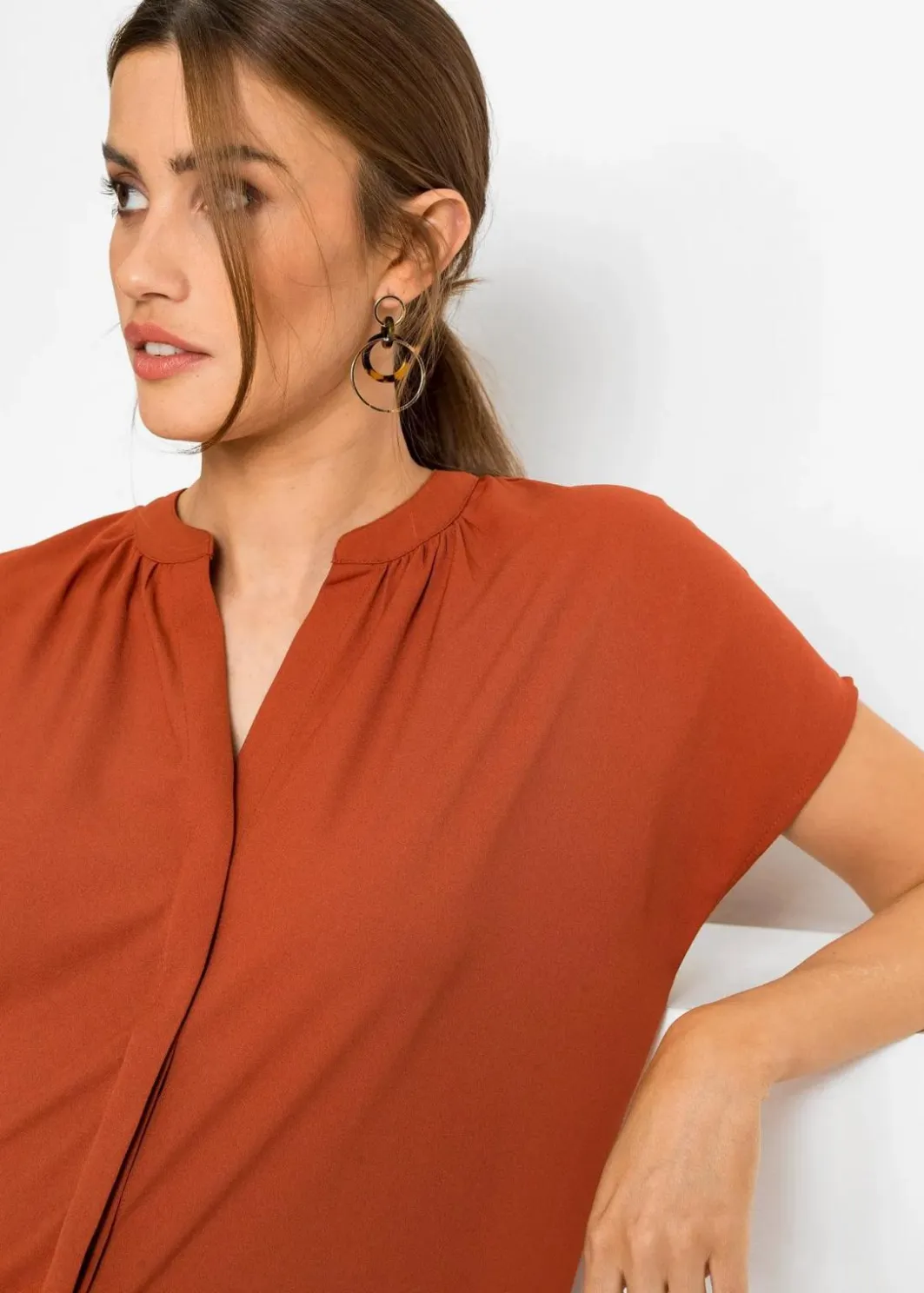 Outlet Kurzarmbluse mit verdeckter Knopfleiste Damen Blusen & Tuniken|Bekleidung·Jacken & Mäntel