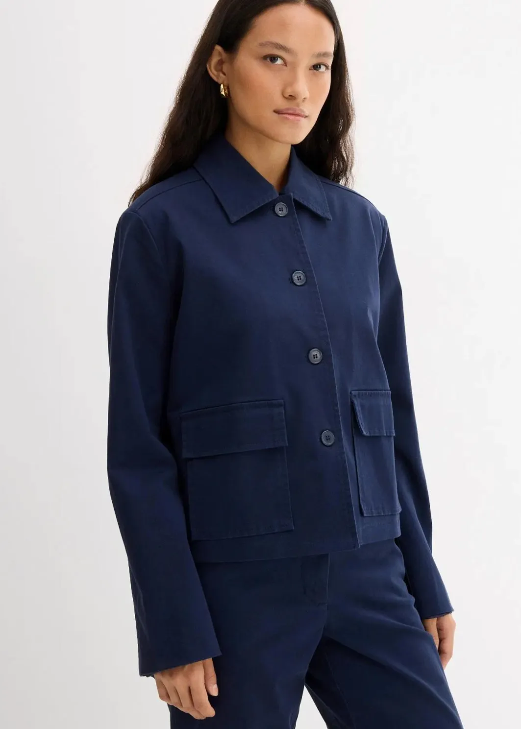 Damen bonprix Bekleidung·Hosen|Zweiteiler & Sets|Kurze Übergangsjacke aus elastischem Bio-Baumwoll-Mix