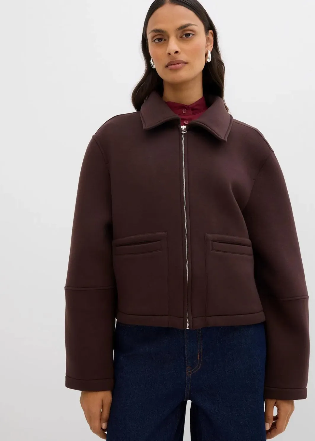 Damen bonprix Bekleidung·Hosen|Jacken & Mäntel|Kurze Jacke aus Scuba