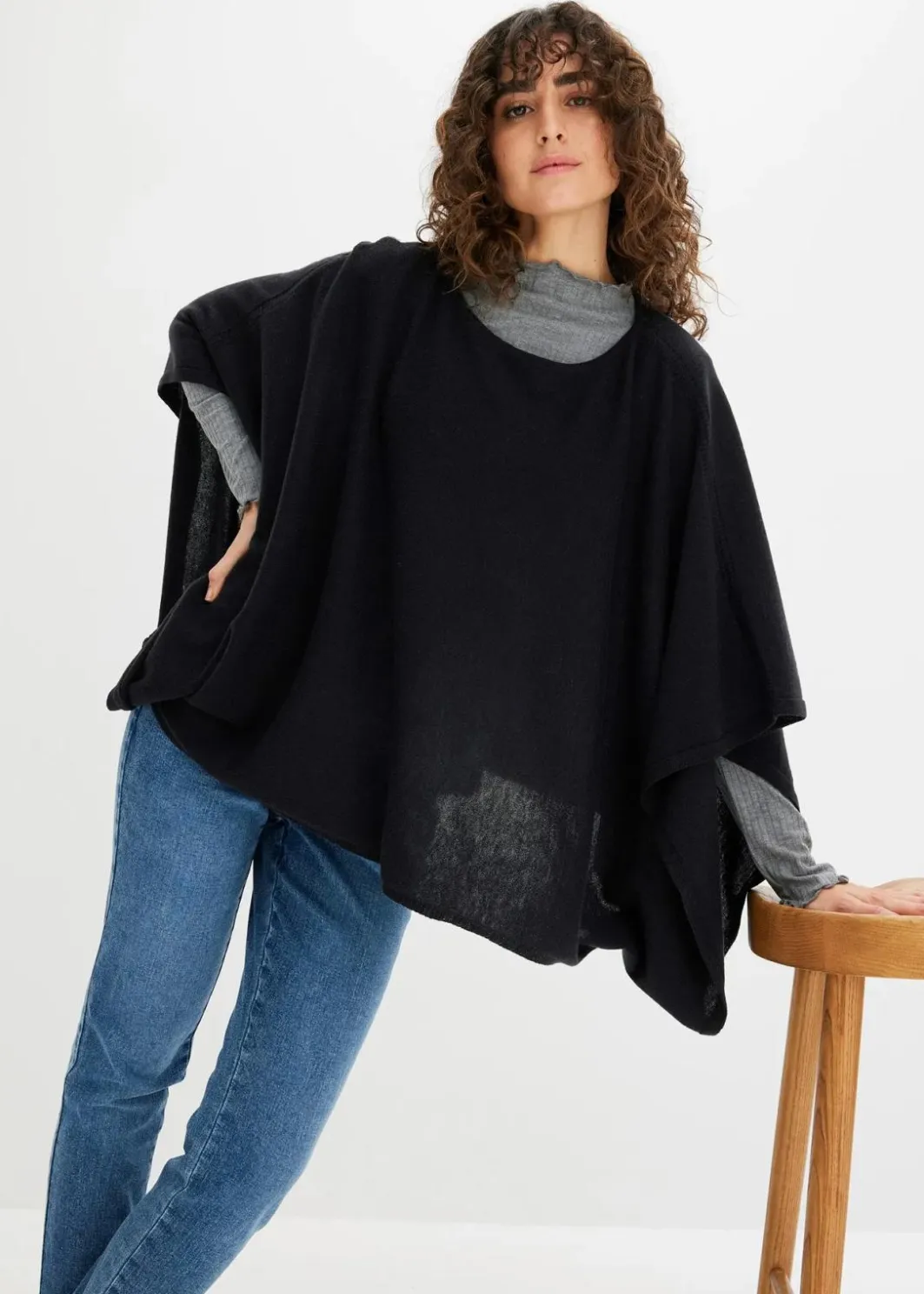 Damen bonprix Ponchos|Schuhe & Accessoires In Spezialgrößen·Tücher & Ponchos|kurzer Wollponcho