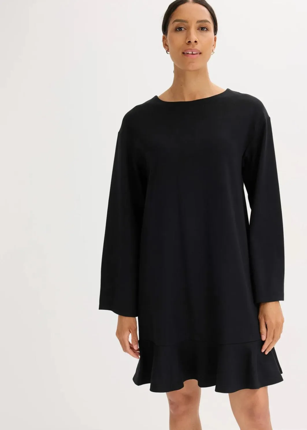 Discount Kurzes Kleid mit Volant aus Punto di Roma Damen Bekleidung·Pullover & Strickjacken|Kleider