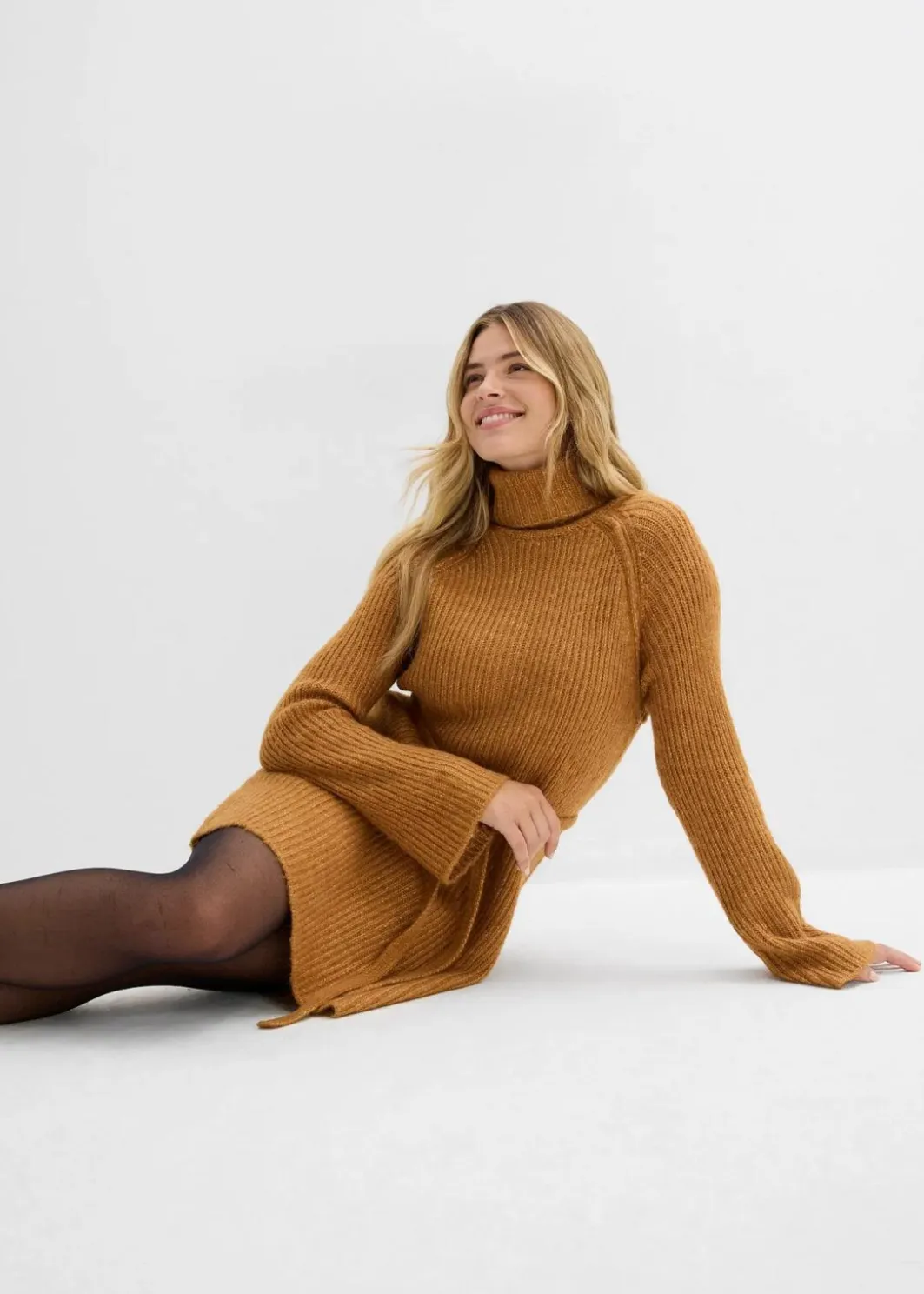 Outlet Kurzes Ripp-Strickkleid mit Rollkragen Damen Bekleidung·Umstandsmode|Bekleidung·Pullover & Strickjacken
