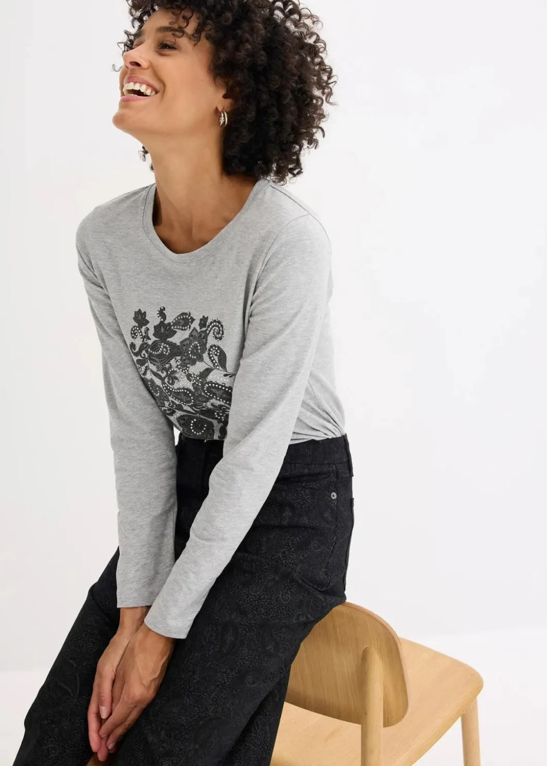 Langarmshirt aus Bio-Baumwolle mit dekorativem Print Damen Shirts & Tops|Nachhaltigere Materialien