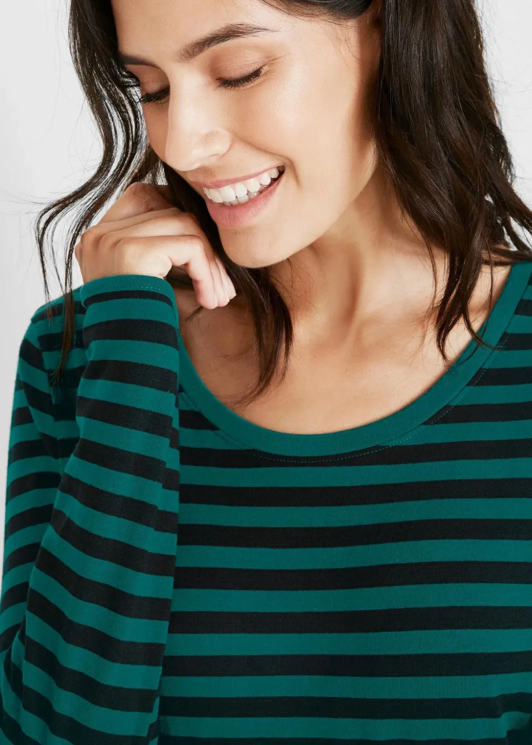 Hot Langarmshirt mit reiner Bio-Baumwolle Damen Bekleidung·Röcke|Nachhaltigere Materialien