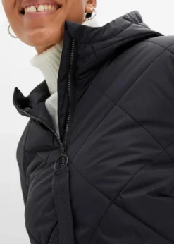 Damen bonprix Bekleidung·Hosen|Nachhaltigere Materialien|Langer, wattierter Steppmantel mit Kapuze