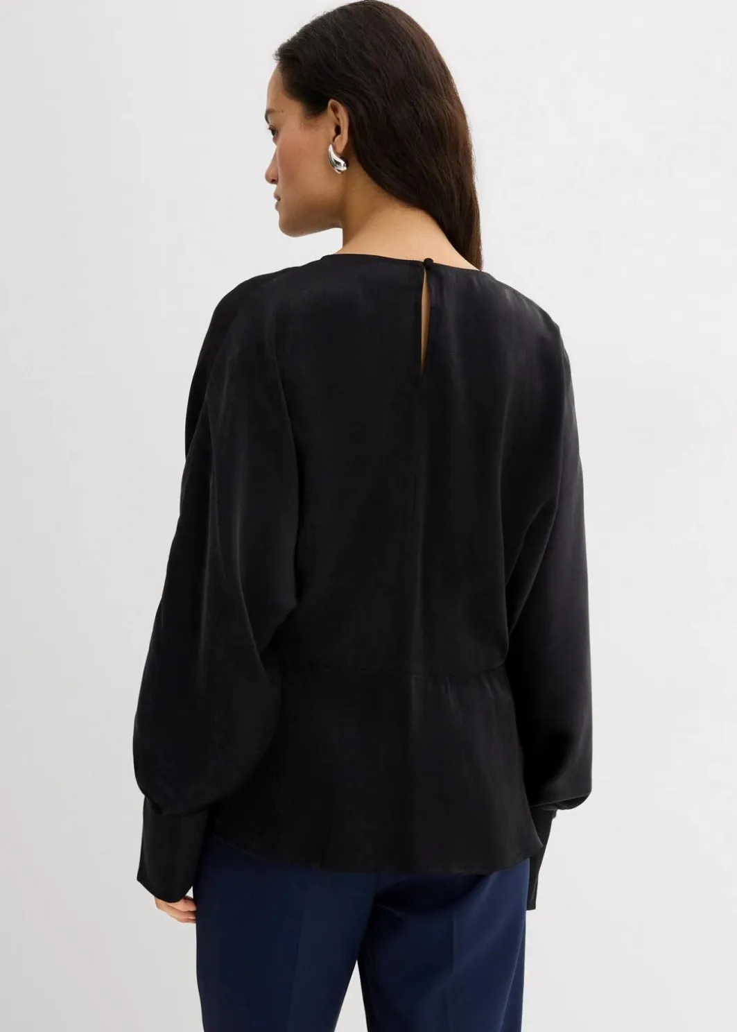 Online Leicht glänzendes Blusenshirt aus Viskose-Mix Damen Bekleidung·Jacken & Mäntel|Blusen & Tuniken