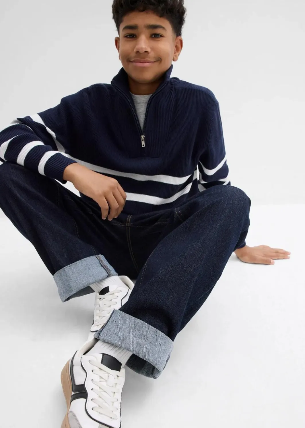 Kinder bonprix Jungen 9-16 Jahre·Bademode|Jungen 9-16 Jahre·Jeans|Loose-Fit Jeans mit verstellbarem Bund, Straight