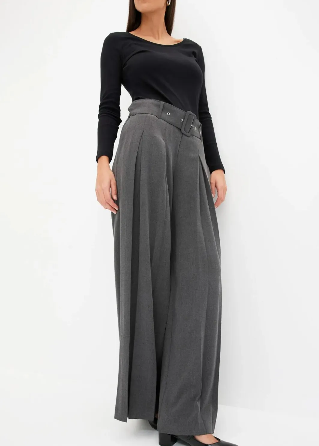 Damen bonprix Kurzgrößen|Bekleidung·Kleider|Marlenehose aus fließendem Viskose-Mix