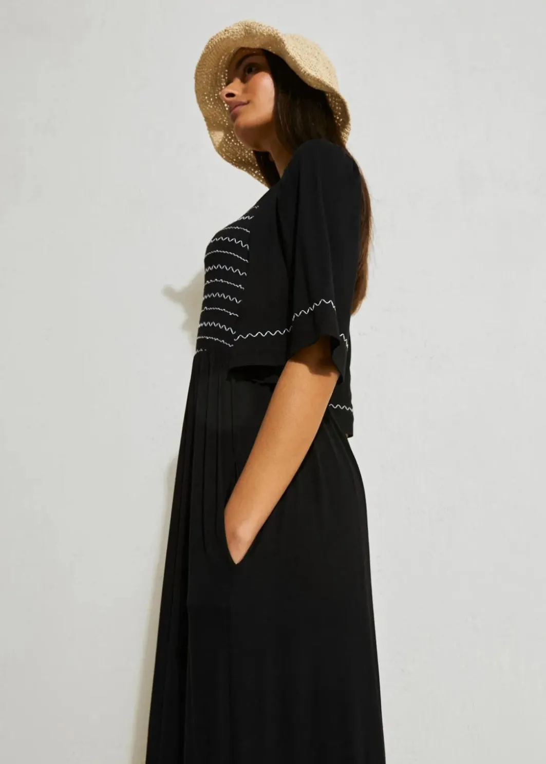 Maxikleid aus fließendem Viskose-Mix Damen Bekleidung·Pullover & Strickjacken|Kleider