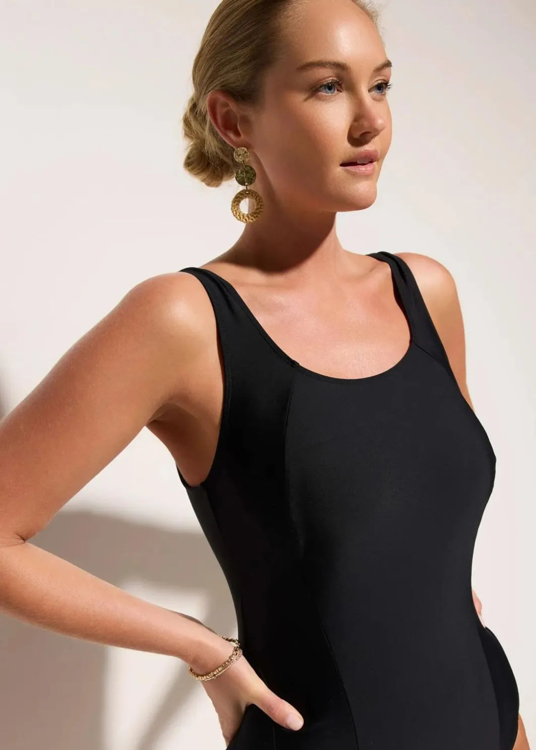 Sale Medium Shape-Badeanzug Damen Nachhaltigere Materialien|Shapewear