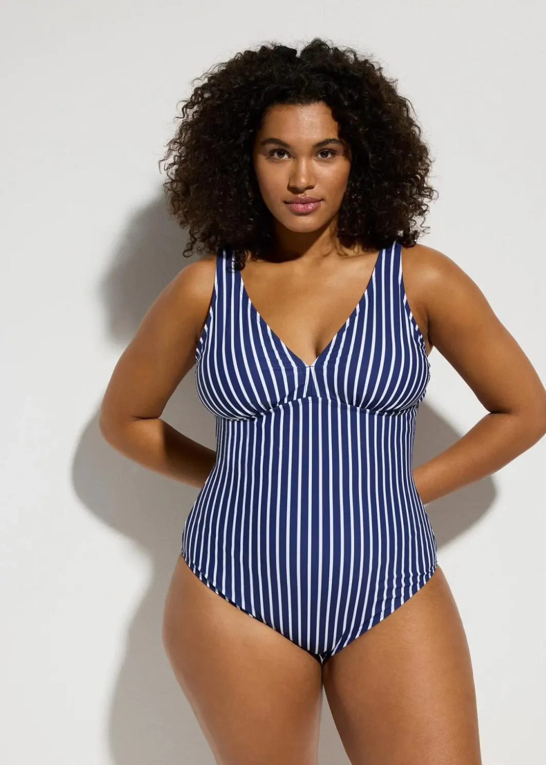 Online Medium Shape-Badeanzug mit tiefem Ausschnitt Damen Bademode·Badeanzüge|Bademode·Shapewear
