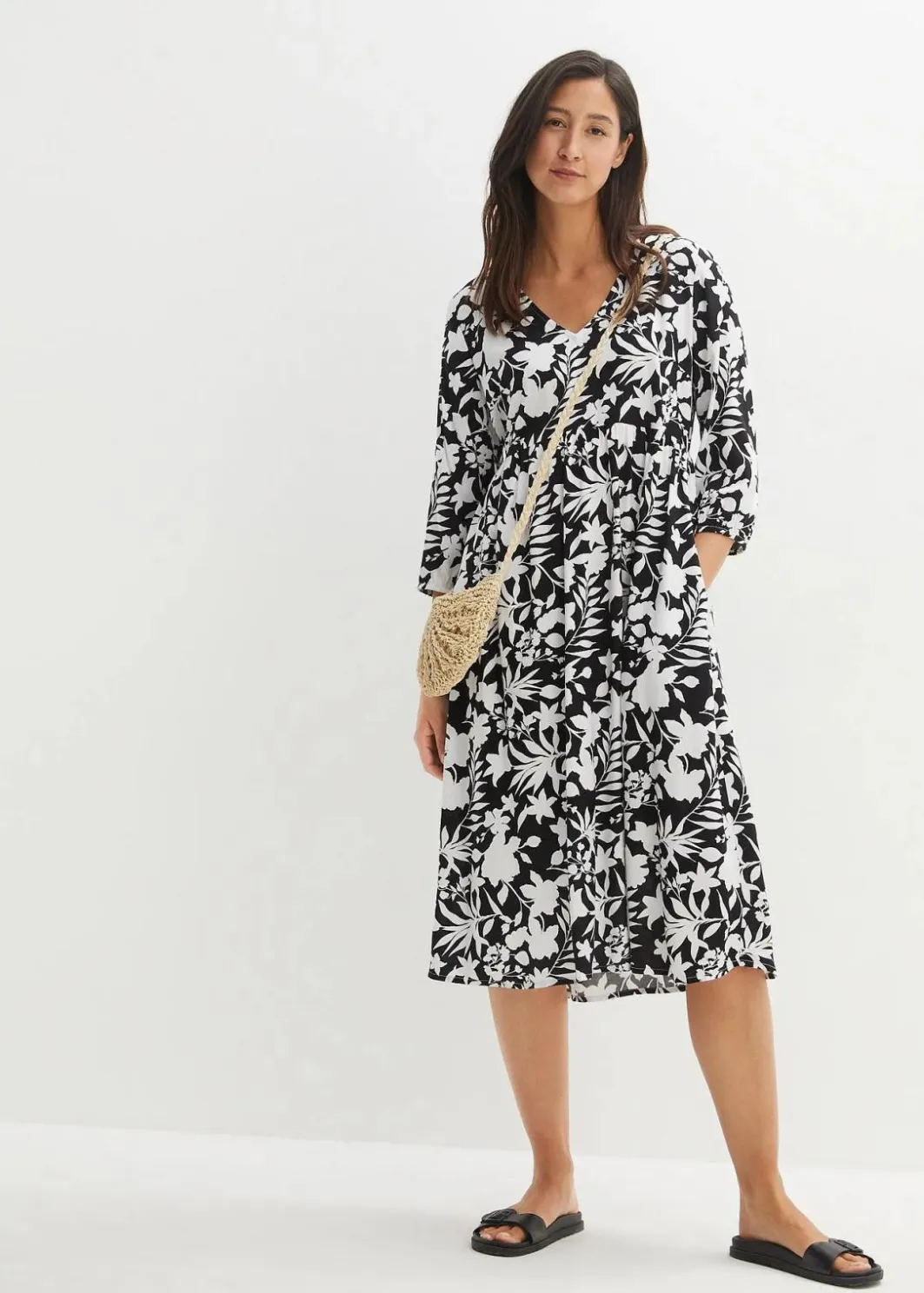 New Midikleid aus fließender Viskose Damen Bekleidung·Pullover & Strickjacken|Kleider