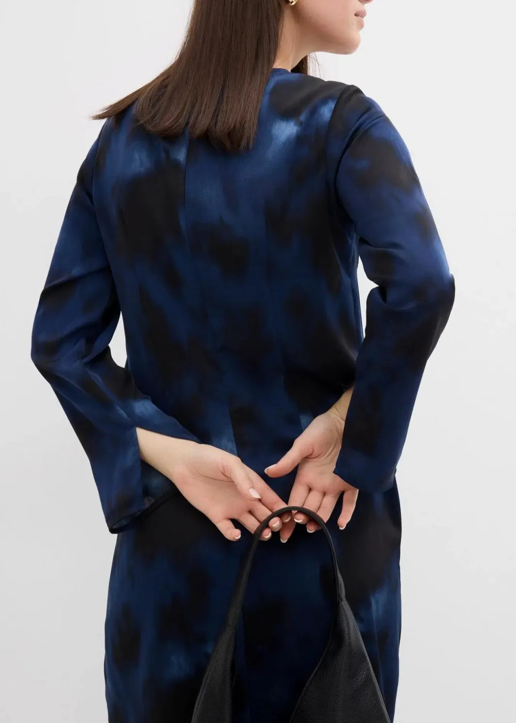 New Midikleid aus Satin Damen Kleider|Bekleidung·Pullover & Strickjacken