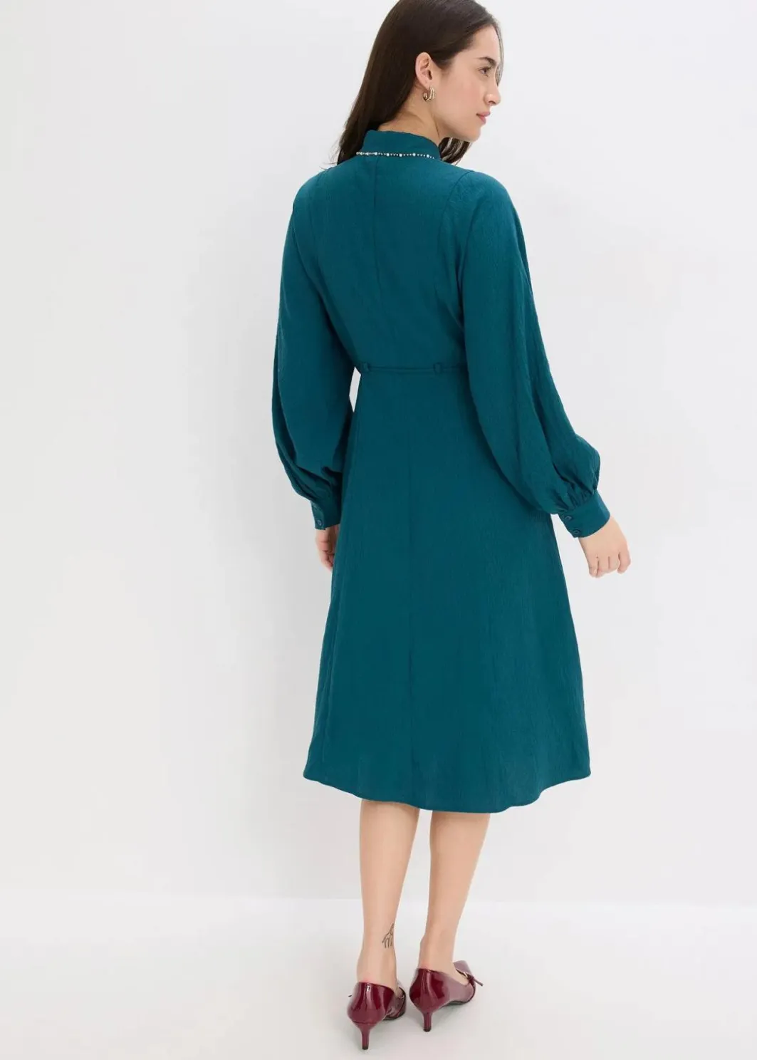 New Midikleid mit Perlen Applikation Damen Kleider|Bekleidung·Pullover & Strickjacken