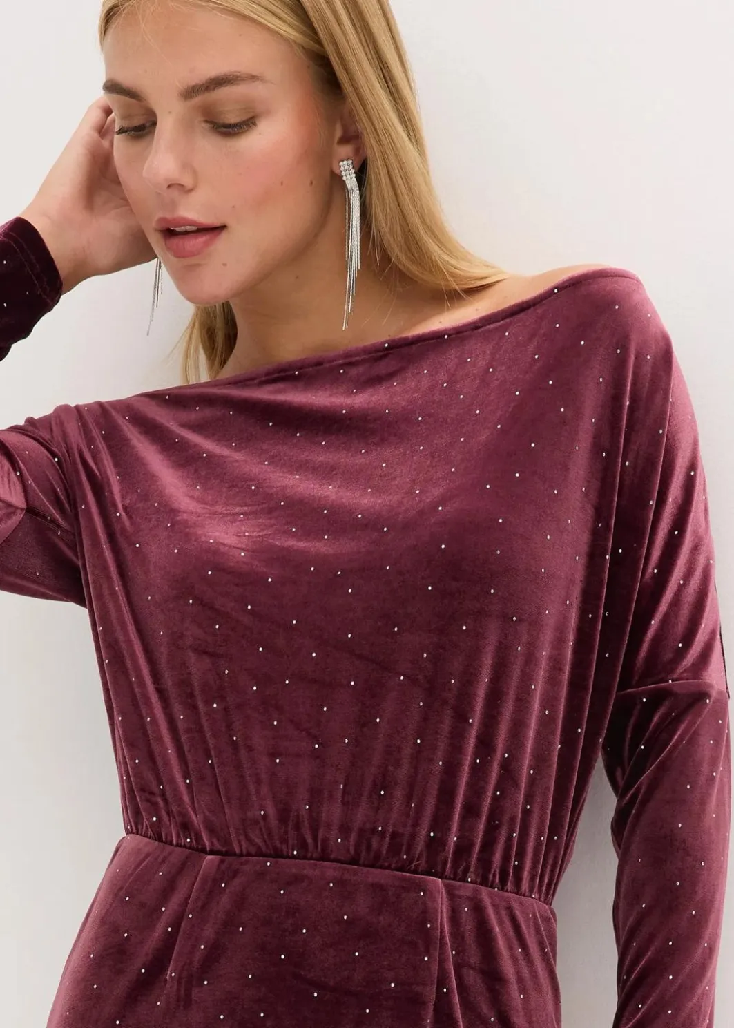 Damen bonprix Bekleidung·Pullover & Strickjacken|Kleider|Minikleid aus fließendem Samt und Glitzer