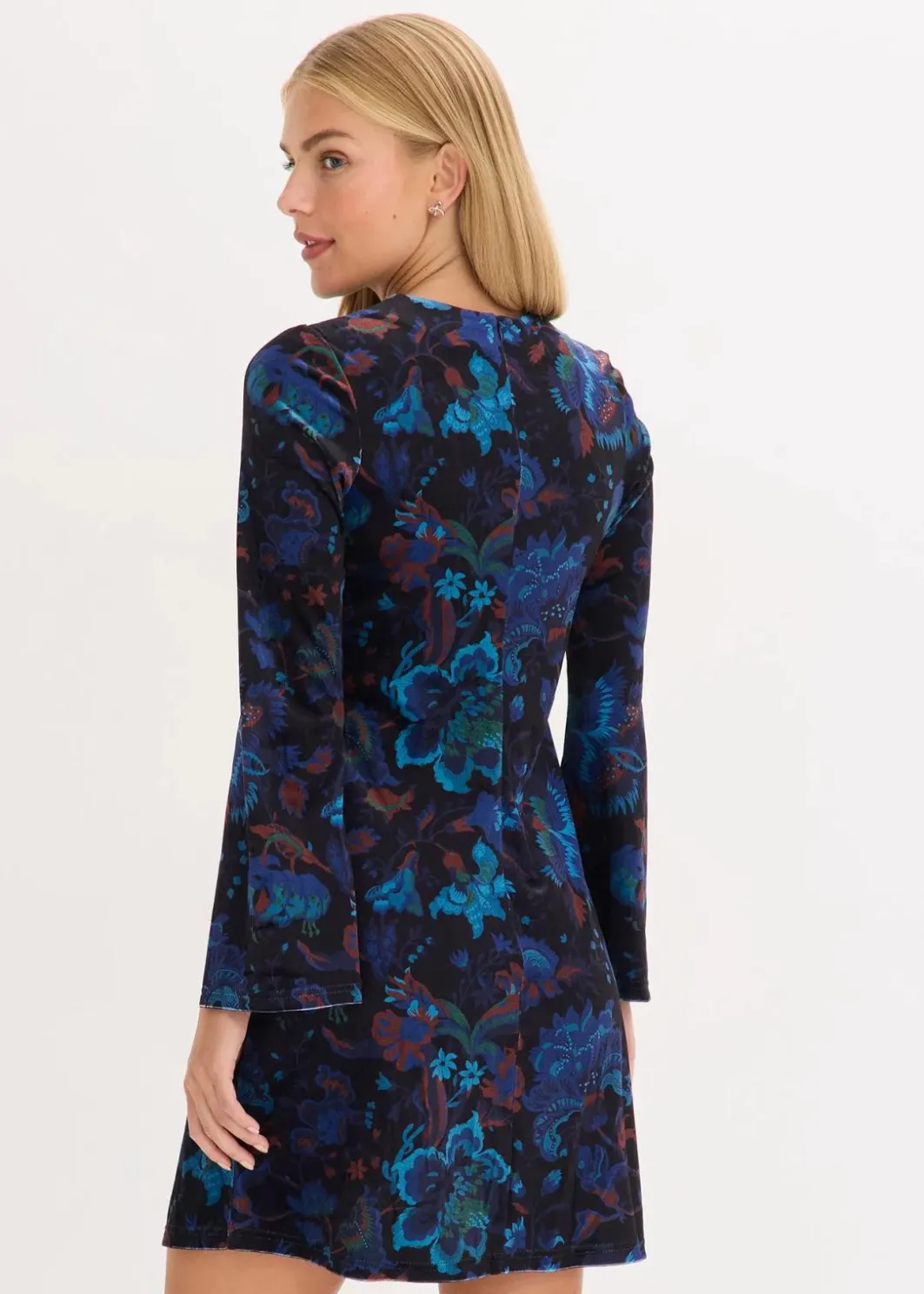 Online Minikleid aus fließendem Samt Damen Bekleidung·Pullover & Strickjacken