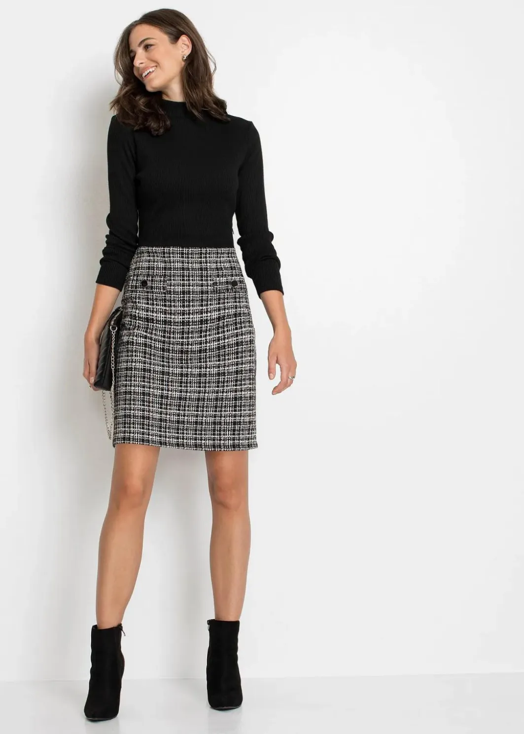 Hot Minikleid aus fließendem Viskose-Mix Damen Kleider|Bekleidung·Pullover & Strickjacken