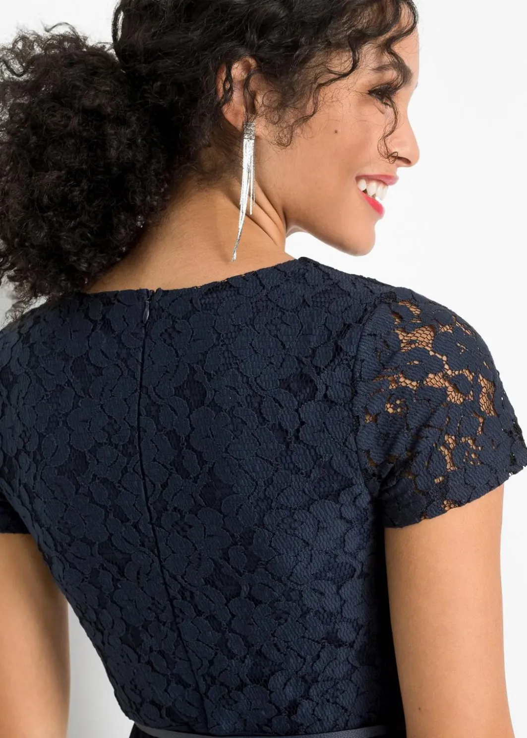 Damen bonprix Festliche Mode|Kleider|Minikleid mit Spitze und Gürtel