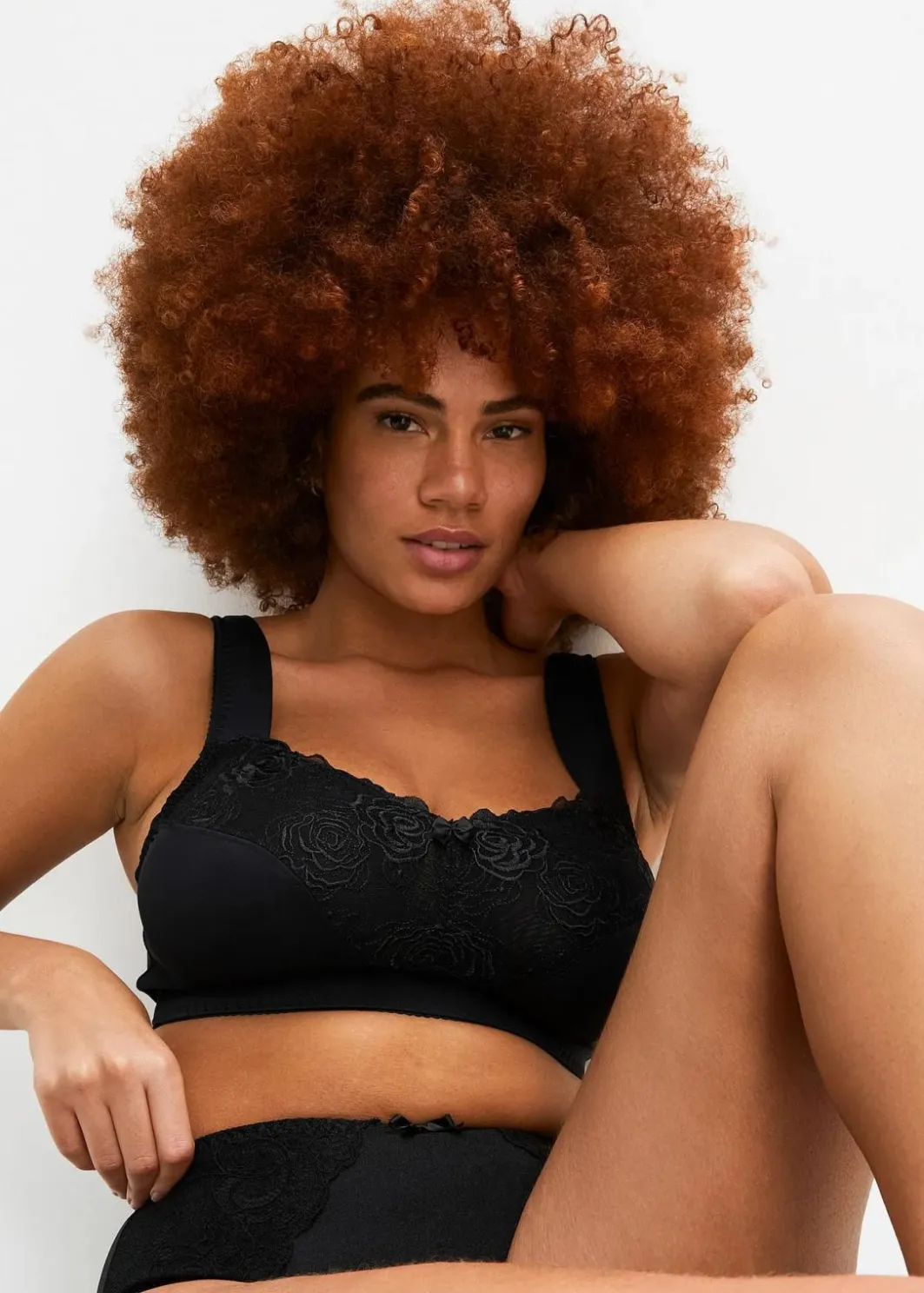 Damen bonprix Wäsche·Große Cups D-H|Wäsche·Bhs|Minimizer-BH ohne Bügel mit gepolsterten Trägern
