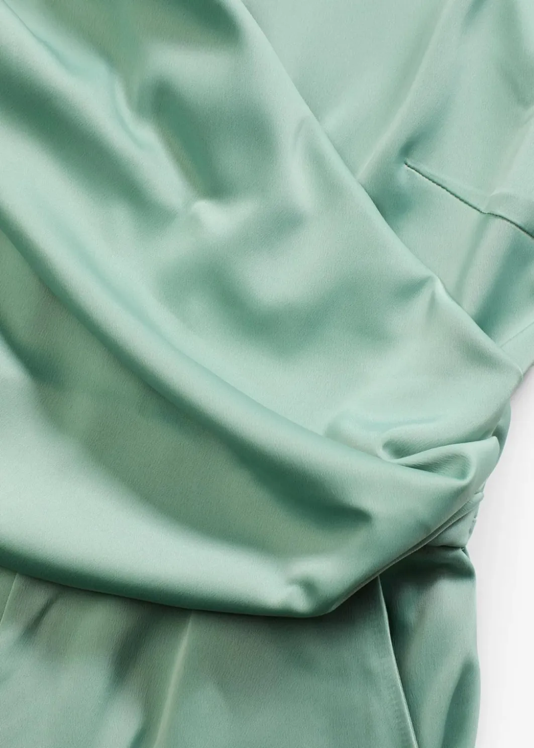 Best Overall aus glänzendem Satin Damen Bekleidung·Homewear|Festliche Mode