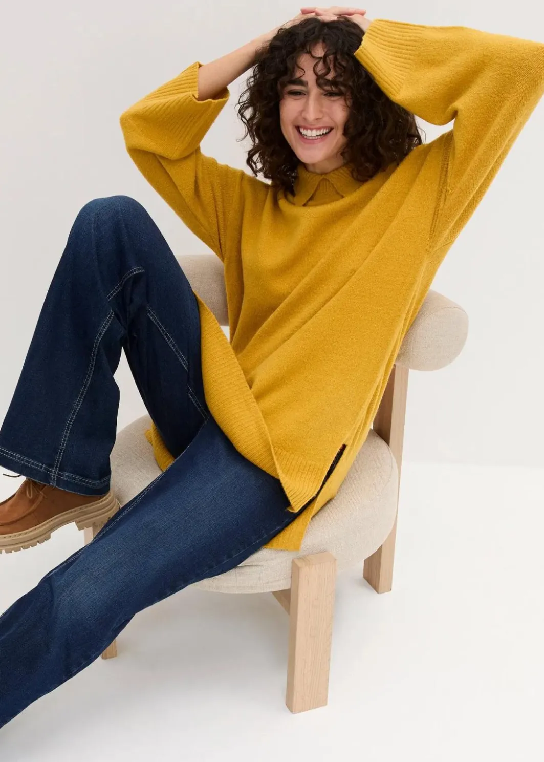 Online Oversize Pullover mit Turtleneck und Seitenschlitzen Damen Bekleidung·Umstandsmode|Bekleidung·Jeans