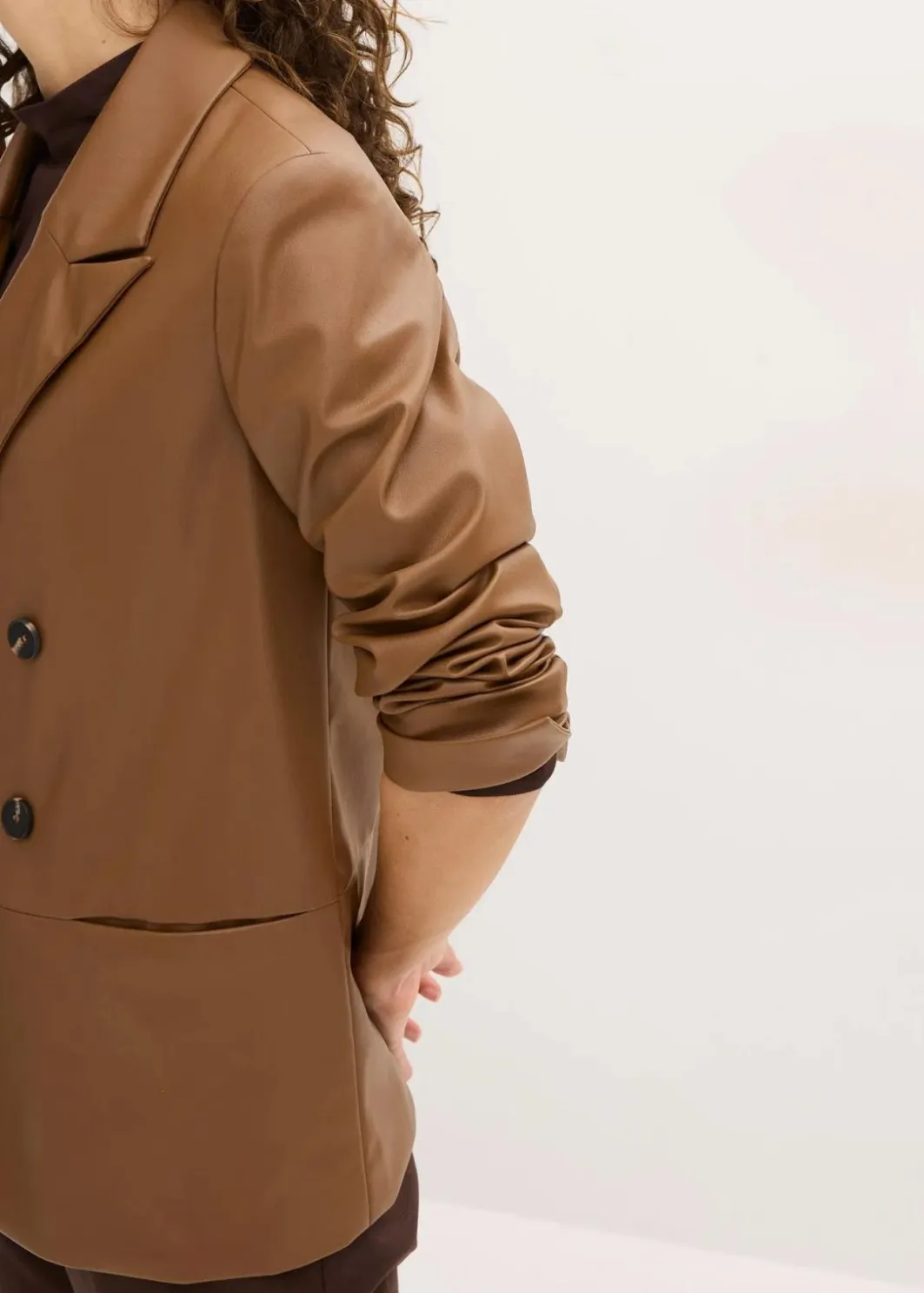 Online Oversize-Blazer aus Lederimitat Damen Bekleidung·Basics|Nachhaltigere Materialien