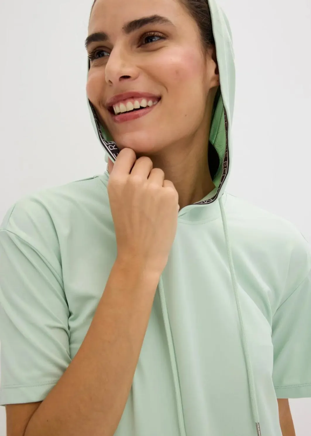 Damen bonprix Nachhaltigere Materialien|Shirts & Tops|Oversized Sport-Shirt mit Kapuze, schnelltrocknend