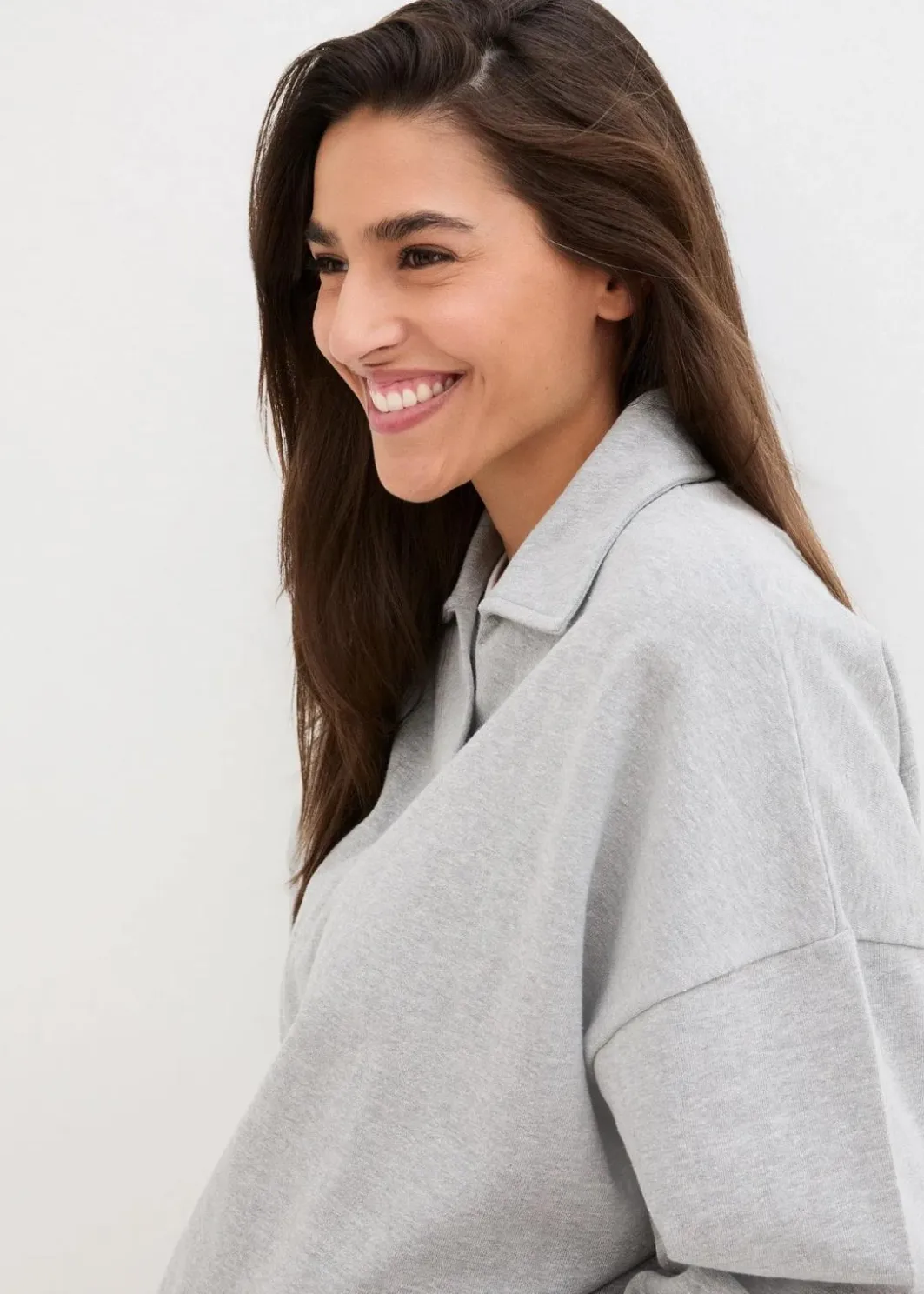 Hot Oversize-Sweatshirt mit V-Ausschnitt und Polokragen Damen Sweat|Nachhaltigere Materialien
