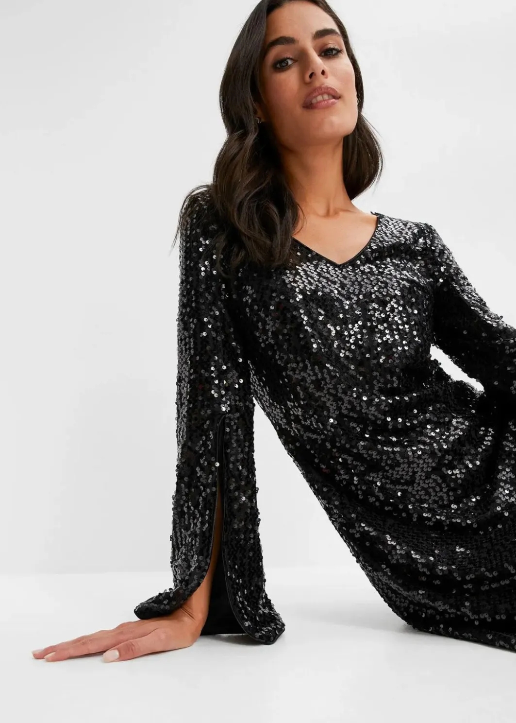 Damen bonprix Bekleidung·Pullover & Strickjacken|Kurzgrößen|Paillettenkleid mit Trompeten-Ärmel