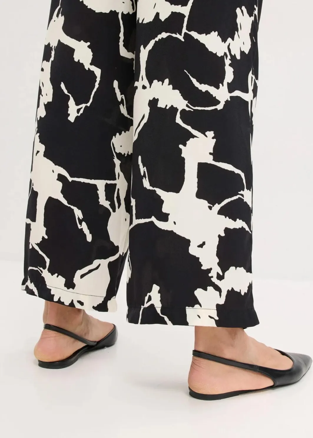 Damen bonprix Bekleidung·Kleider|Zweiteiler & Sets|Palazzo-Hose aus fließendem Satin