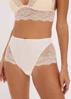 Best Panty aus zarter Spitze Damen Dessous|Höschen