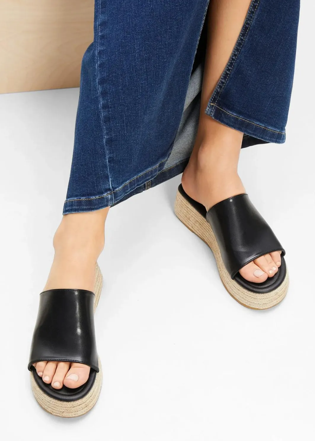 Damen bonprix Sommerschuhe|Plateau-Pantoletten in Bast-Optik