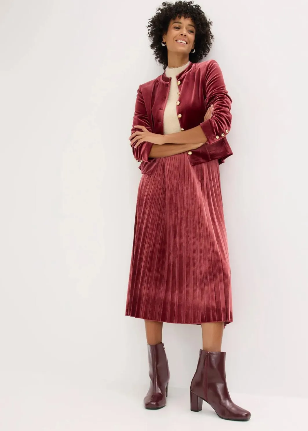 New Plissée-Rock aus softem Samt Damen Bekleidung·Sportbekleidung|Röcke