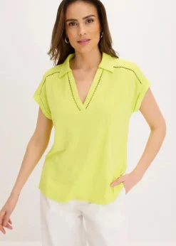 Poloshirt aus Viskose- Pique mit Spitzeneinsatz Damen Shirts & Tops