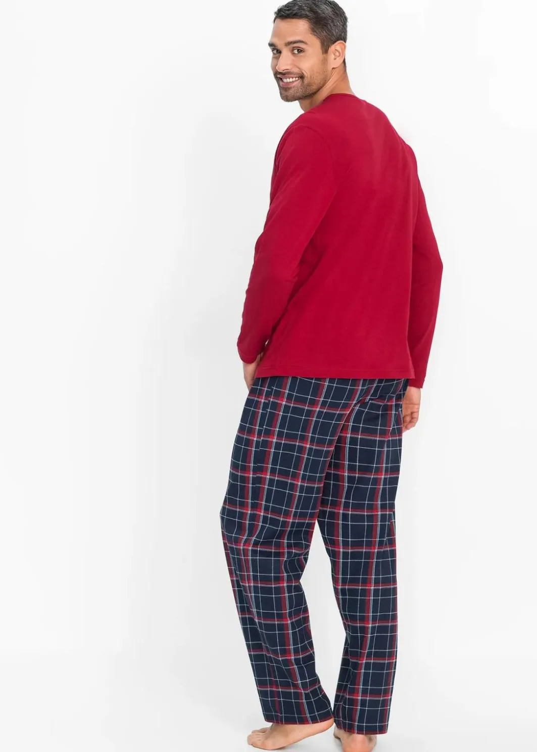 Herren bonprix Pyjamas|Große Größen|Pyjama aus reiner Bio-Baumwolle mit langen Ärmeln.