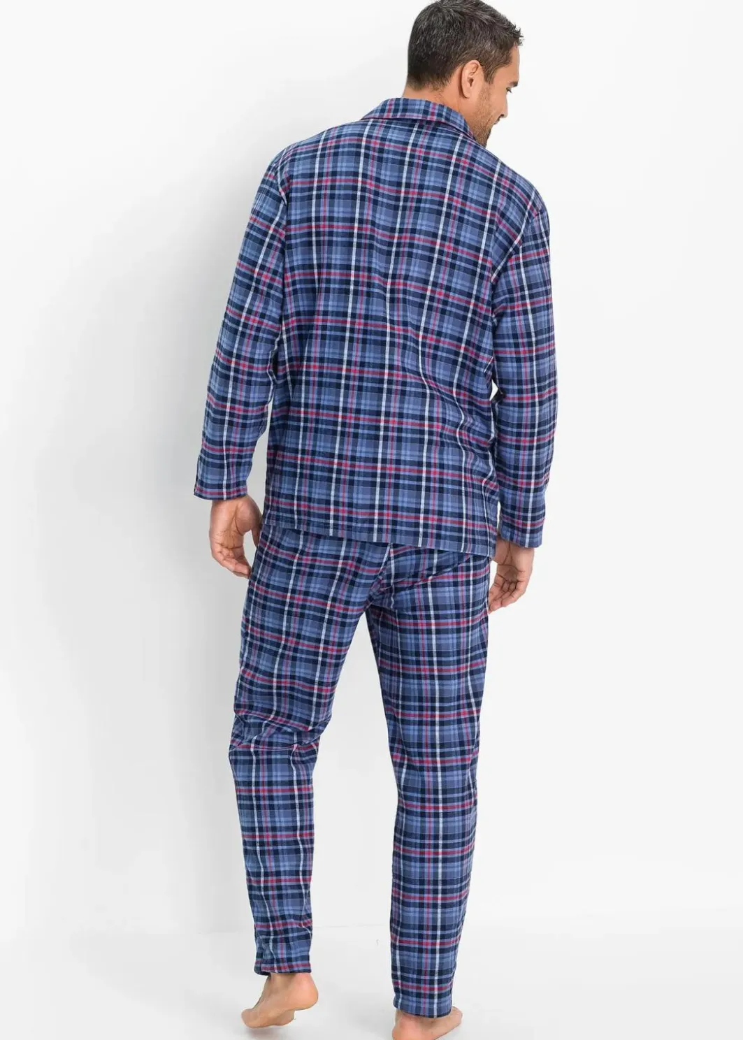 Herren bonprix Pyjamas|Große Größen|Pyjama aus weichem Flanell mit Knopfleiste und langen Ärmeln.