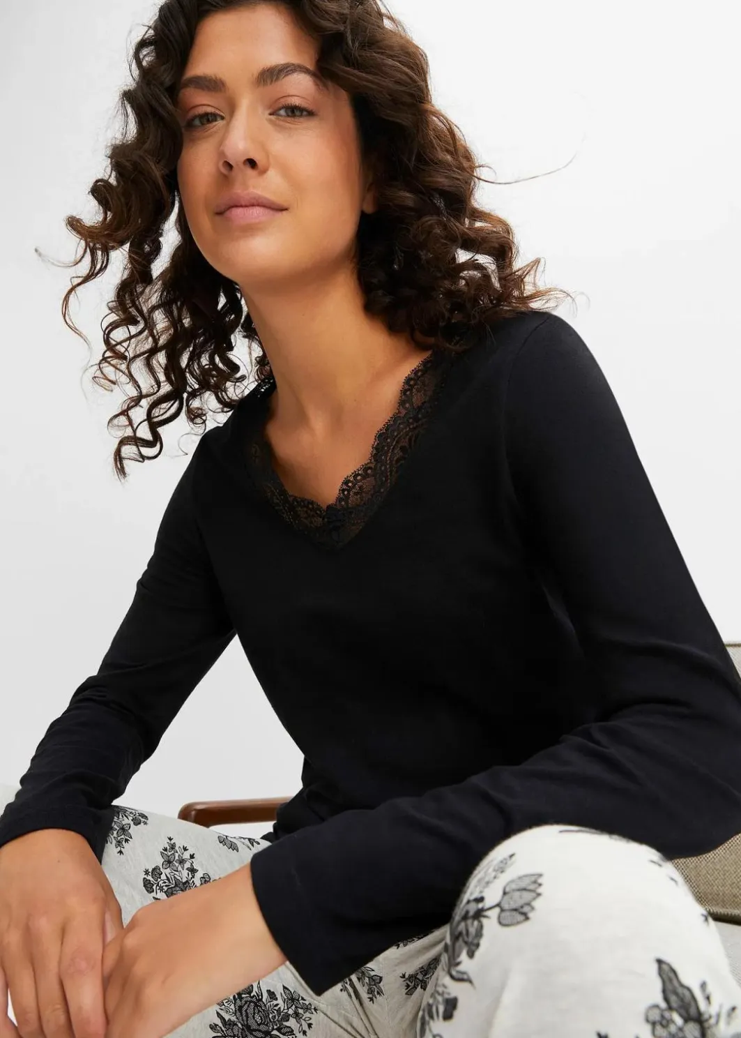 Damen bonprix Wäsche·Nachtwäsche|Nachhaltigere Materialien|Pyjama mit dezenter Spitze