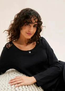 Hot Pyjama mit zarter Spitze Damen Wäsche·Nachtwäsche