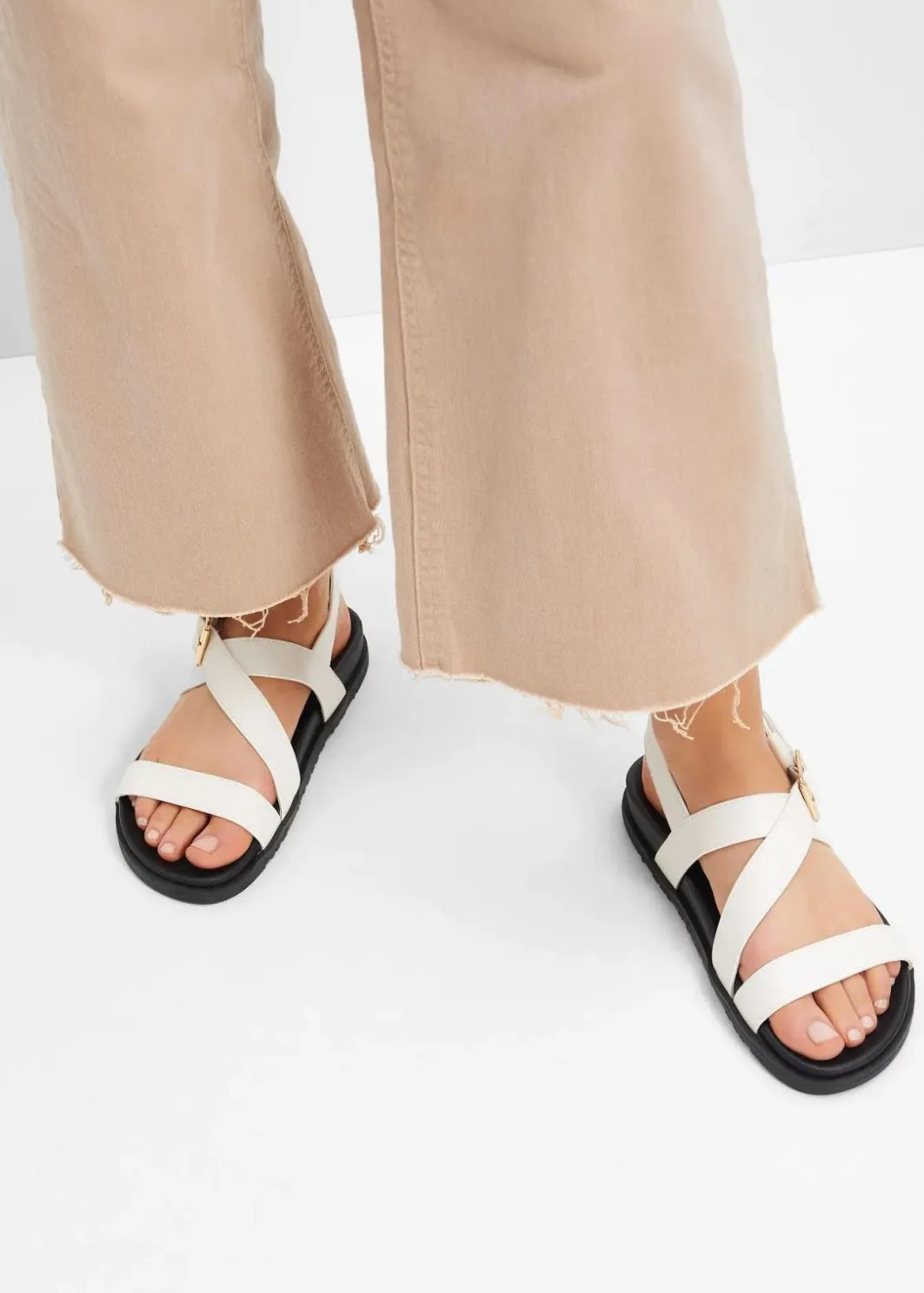 Damen bonprix Strandmode|Sommerschuhe|Sandalen