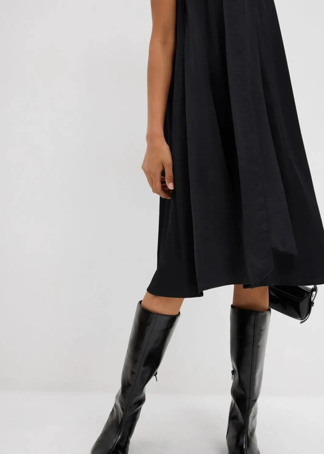 Damen bonprix Kleider|Bekleidung·Pullover & Strickjacken|Satin Midikleid aus Viskose-Mix