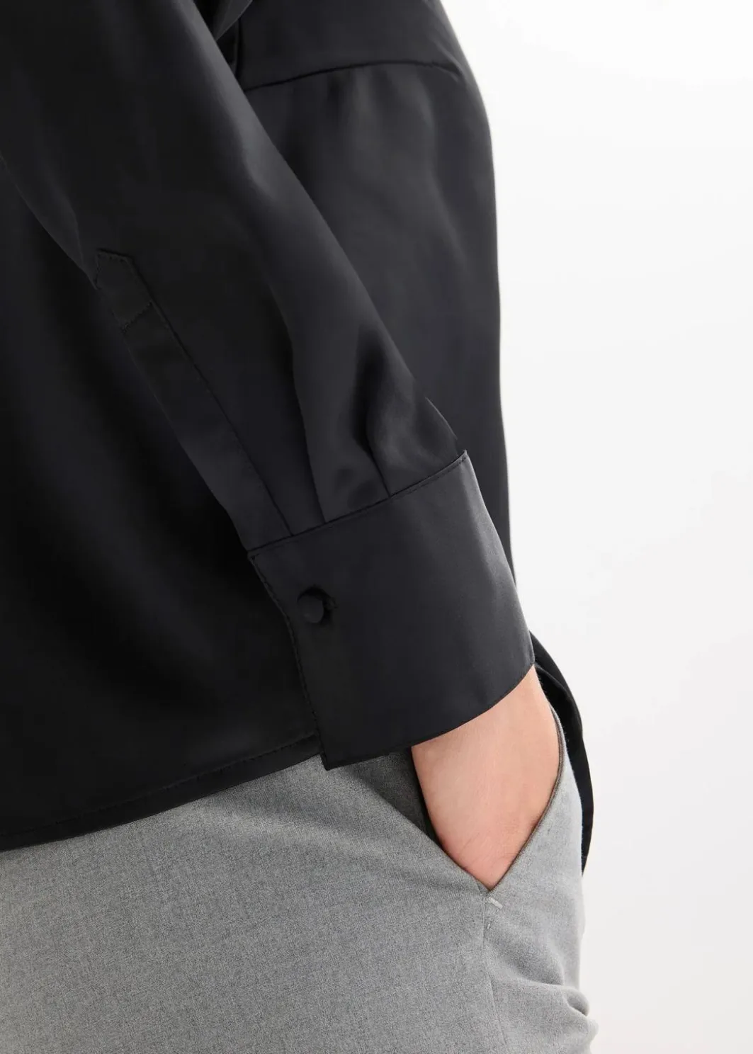 Damen bonprix Bekleidung·Jacken & Mäntel|Blusen & Tuniken|Satinbluse mit abnehmbarer Krawatte (2-tlg.)
