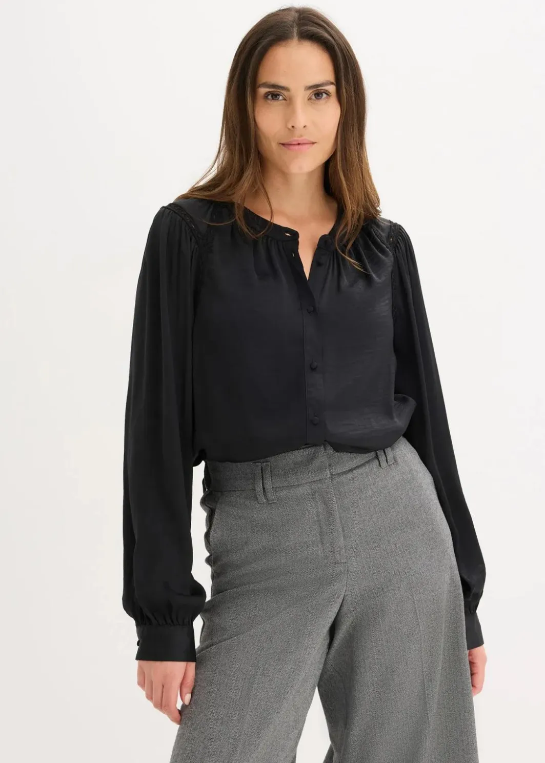 Damen bonprix Bekleidung·Jacken & Mäntel|Blusen & Tuniken|Satinbluse mit Spitzenbändern