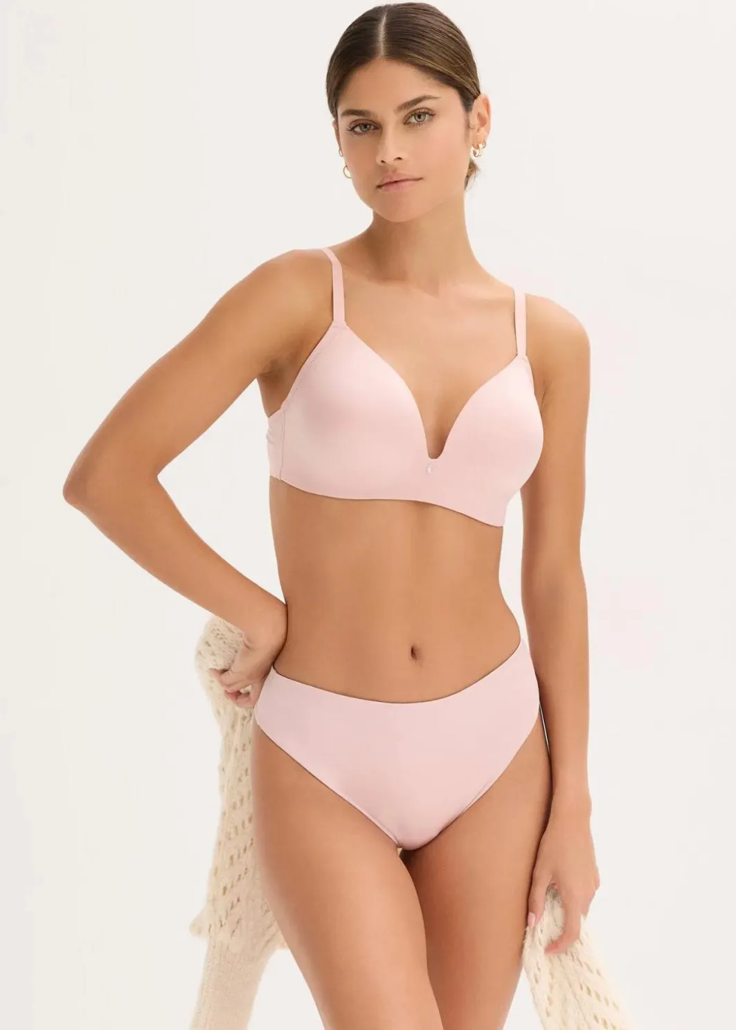Damen bonprix Bhs|Schalen-BH ohne Bügel aus glänzendem Material