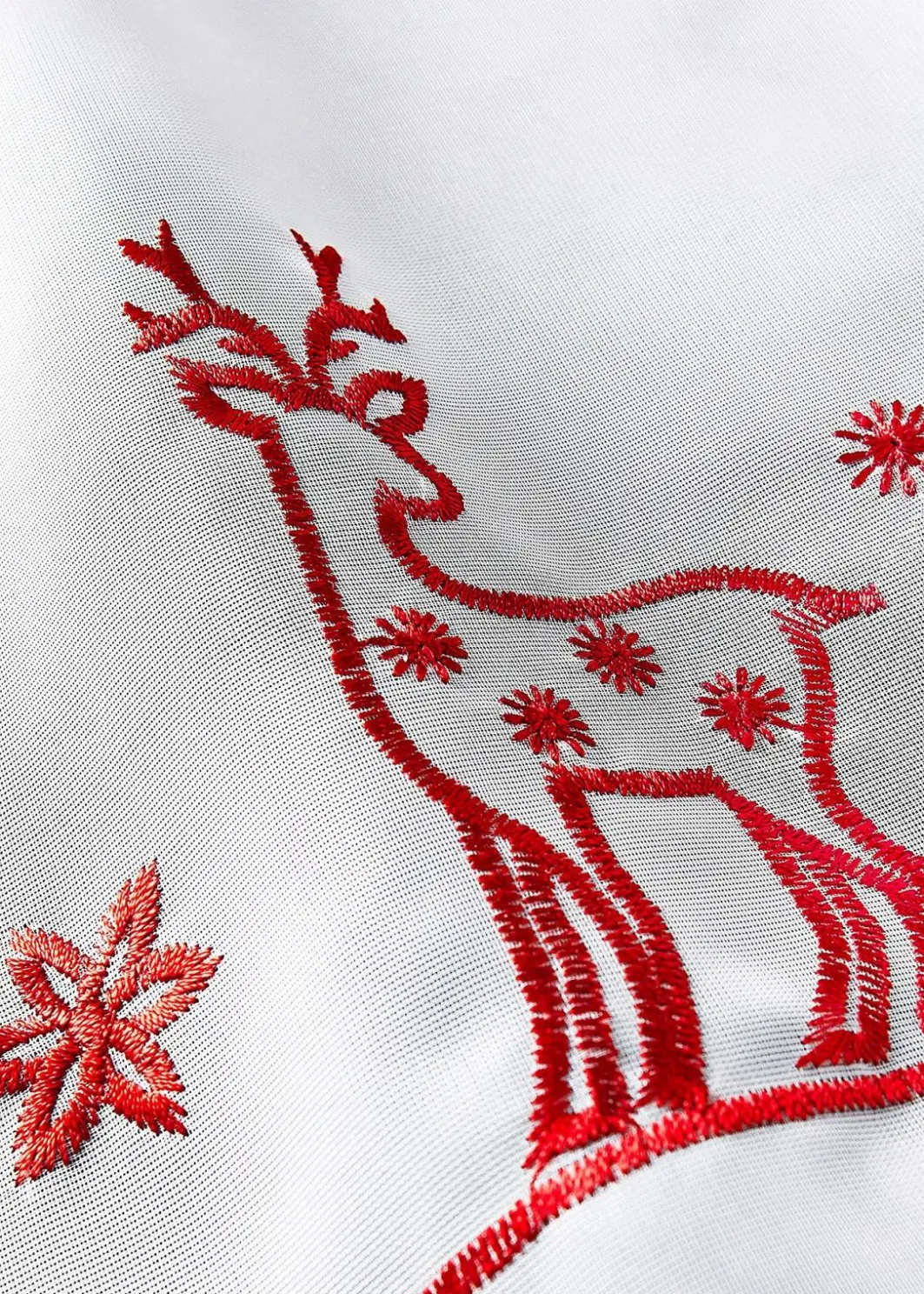 bonprix Scheibengardinen|Weihnachtsdeko & -Textilien·Gardinen|Scheibengardine mit Tannenbaumstickerei
