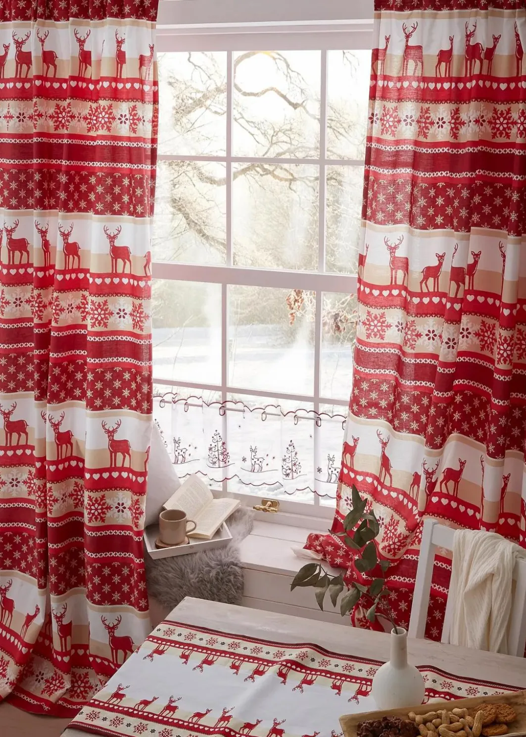 bonprix Scheibengardinen|Weihnachtsdeko & -Textilien·Gardinen|Scheibengardine mit Tannenbaumstickerei