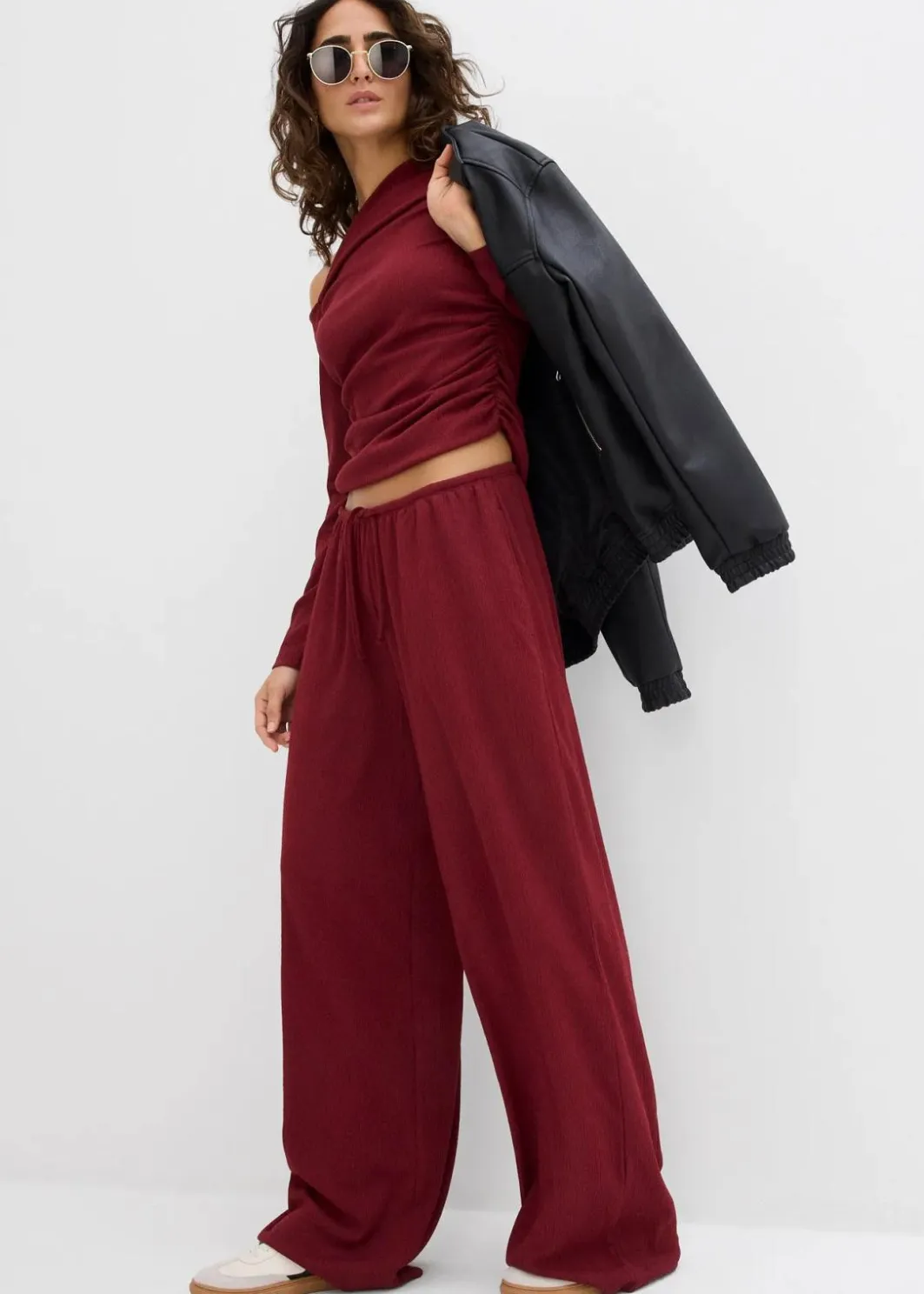 Schlupfhose aus strukturiertem Crêpe Damen Zweiteiler & Sets|Hosen